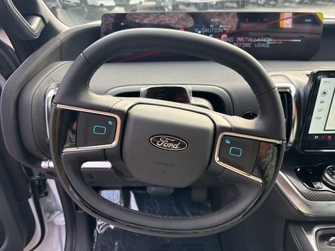 New 2025 Ford Expedition Platinum w/ Stealth Performance Package image 19