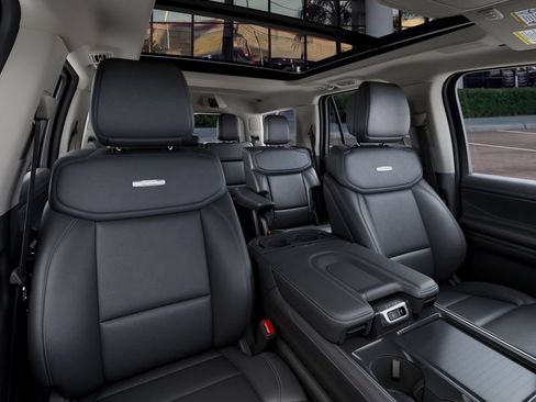 New 2027 Ford Expedition Platinum w/ Driver's Package RWD image 10