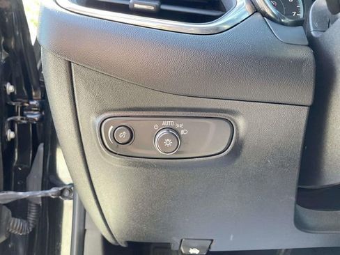 Used 2018 Chevrolet Equinox LT image 21