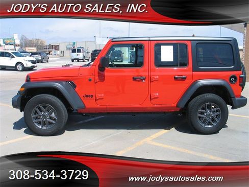 Used 2025 Jeep Wrangler Sport S AWD/4WD image 37