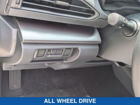 Certified 2025 Subaru Impreza 2.0i image 24