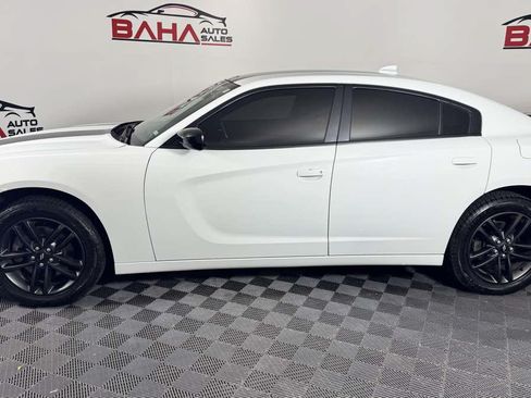 Used 2019 Dodge Charger SXT w/ Blacktop Package AWD/4WD image 3