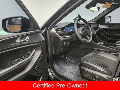 Certified 2025 Jeep Grand Cherokee Altitude AWD/4WD image 11
