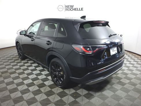 Used 2023 Honda HR-V Sport image 6