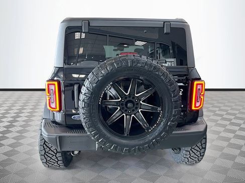 Used 2025 Ford Bronco Badlands image 5