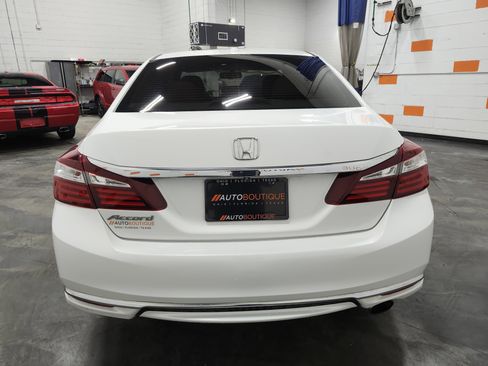 Used 2017 Honda Accord EX-L image 16