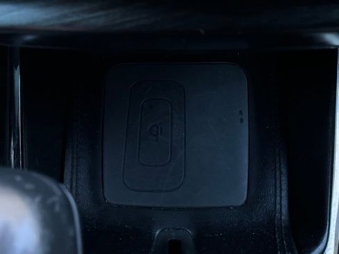 Used 2016 Toyota Avalon Limited w/ Toyota Safety Sense Package image 29