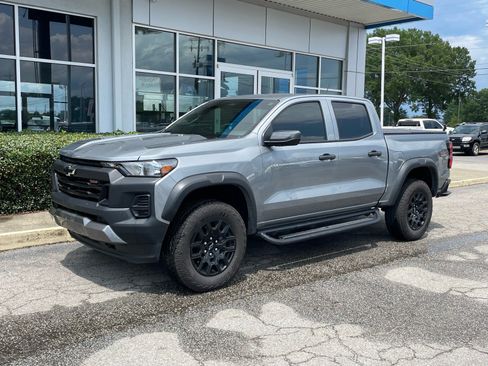 Used 2025 Chevrolet Colorado Trail Boss AWD/4WD image 1