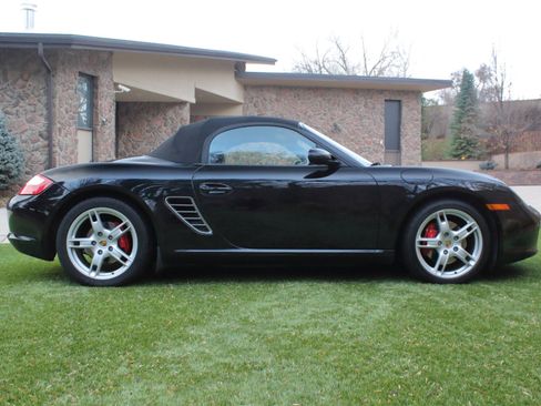 Used 2005 Porsche Boxster S image 14