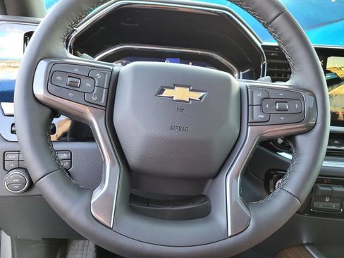 New 2026 Chevrolet Silverado 1500 High Country AWD/4WD image 16