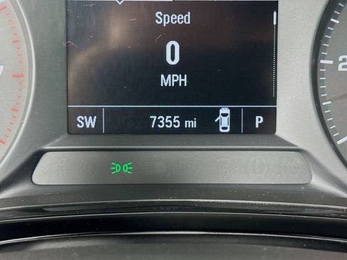 Used 2026 Chevrolet Trax LS FWD image 13