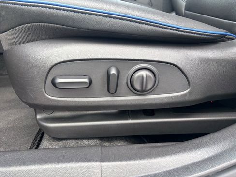 Used 2024 Buick Envista Sport Touring w/ Convenience I Package image 16