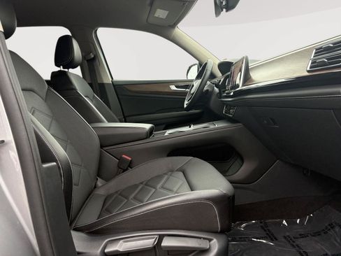 Certified 2024 Volkswagen Atlas SE AWD/4WD image 13