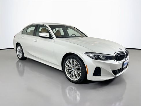 Used 2023 BMW 330i xDrive Sedan w/ Parking Assistance Package AWD/4WD image 8