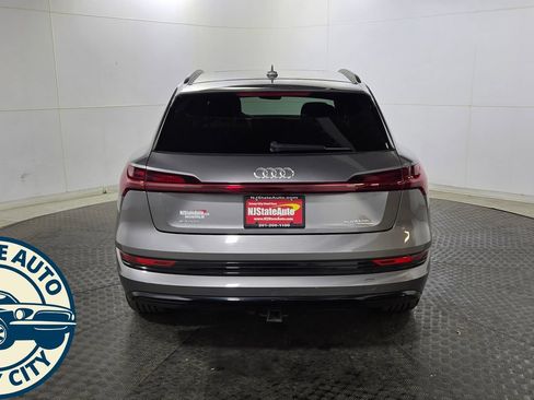 Used 2021 Audi e-tron Premium w/ Convenience Plus Package AWD/4WD image 6