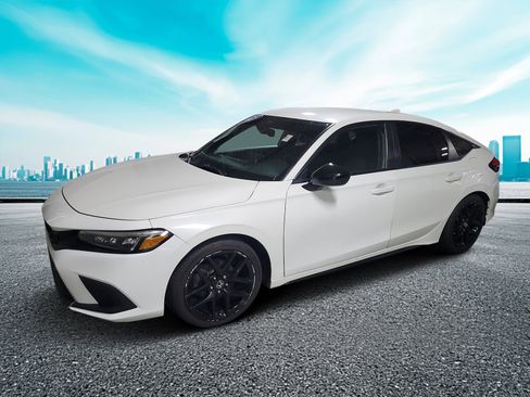 Used 2023 Honda Civic Sport image 2
