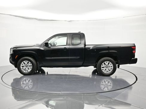 Used 2022 Nissan Frontier SV w/ Technology Package image 8