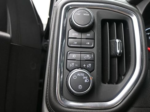 Used 2020 Chevrolet Silverado 1500 RST AWD/4WD image 17