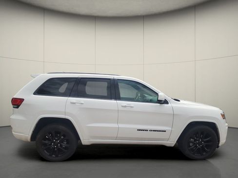 Used 2021 Jeep Grand Cherokee Laredo X AWD/4WD image 8