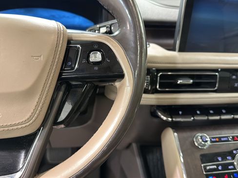 Used 2020 Lincoln Aviator Reserve w/ Equipment Group 202A AWD/4WD image 14