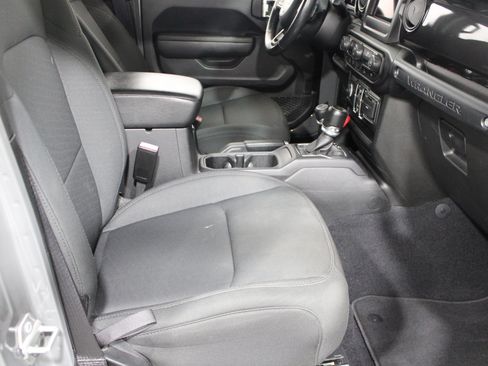 Used 2022 Jeep Wrangler Unlimited Sport AWD/4WD image 23