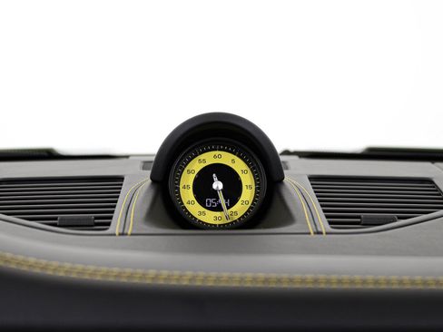 Used 2022 Porsche 911 GT3 RWD image 45