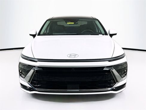 New 2025 Hyundai Sonata Limited image 2