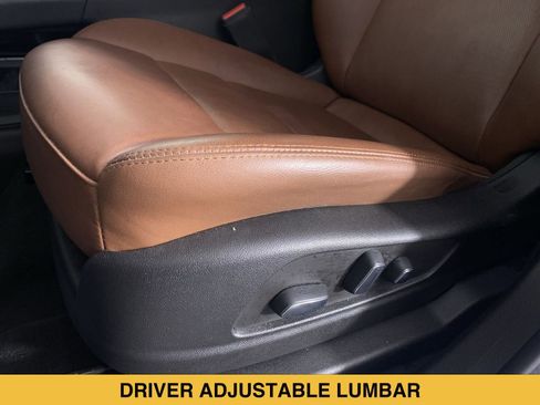 Certified 2024 Cadillac XT5 Premium Luxury w/ LPO, Floor Liner Package AWD/4WD image 9