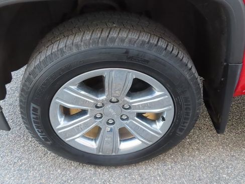 Used 2018 GMC Sierra 1500 SLT image 18