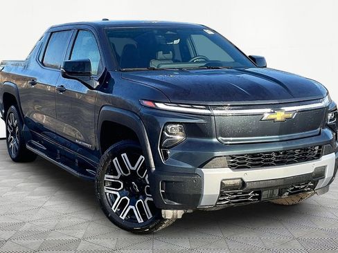 New 2026 Chevrolet Silverado EV LT AWD/4WD image 2