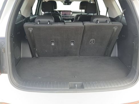 Used 2024 Hyundai Palisade SEL w/ Premium Package FWD image 11
