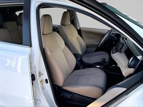 Used 2013 Toyota RAV4 XLE FWD image 30