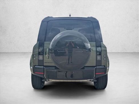 New 2026 Land Rover Defender 110 S image 8