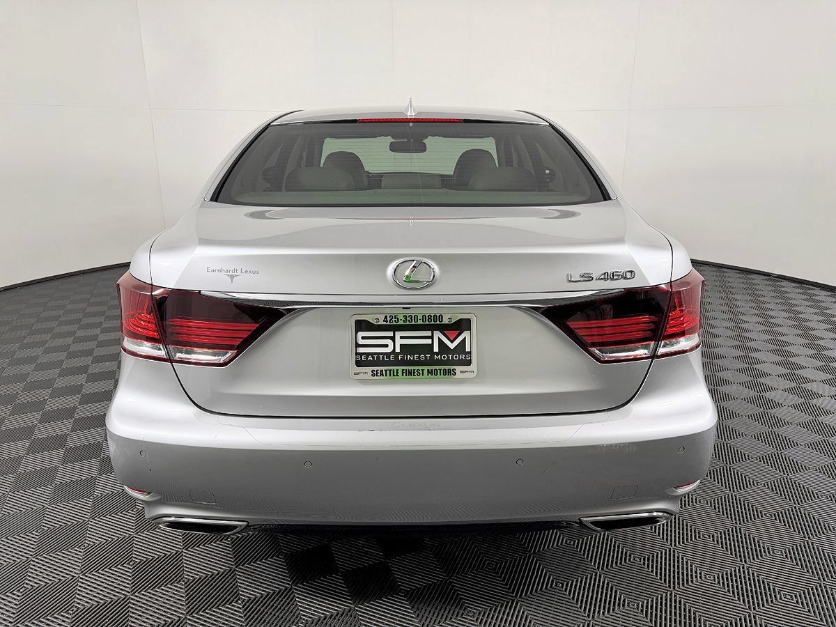 Used 2014 Lexus LS 460 w/ Comfort Package RWD image 10