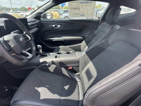 New 2025 Ford Mustang Coupe image 8