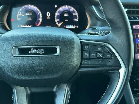 Used 2022 Jeep Grand Cherokee L Limited image 20