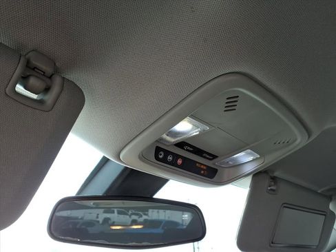 Used 2020 Chevrolet Malibu LT image 27