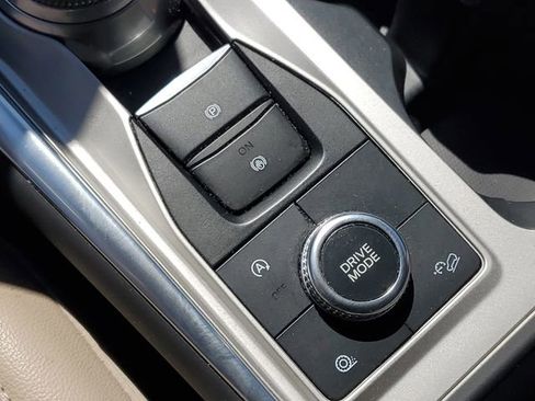 Certified 2023 Ford Explorer Limited w/ Limited Technology Package AWD/4WD image 28