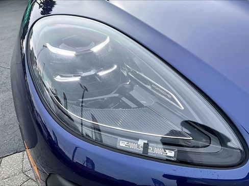 Used 2022 Porsche Macan S image 31