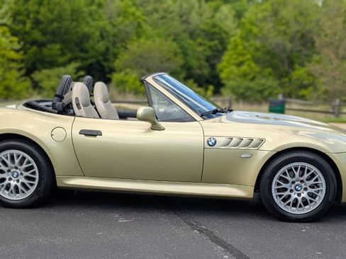Used 2001 BMW Z3 2.5i RWD image 9