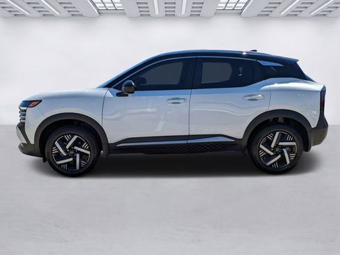 Certified 2026 Nissan Kicks SV w/ SV Premium Package FWD image 7