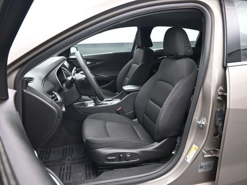 Used 2024 Chevrolet Malibu LT FWD image 22
