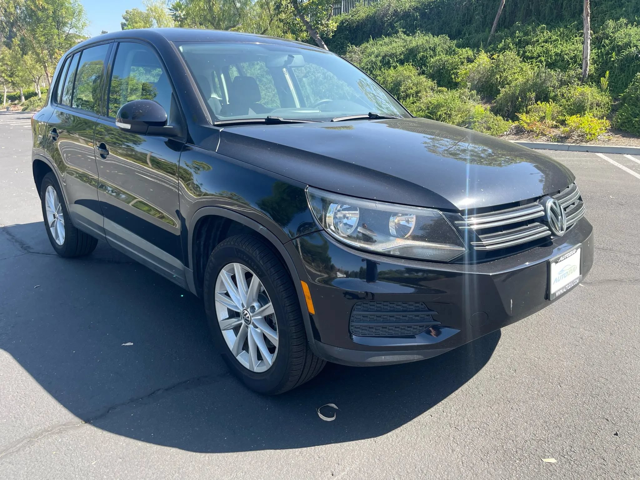 Used 2017 Volkswagen Tiguan S FWD image 7