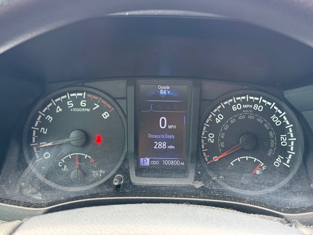 Used 2018 Toyota Tacoma SR w/ SR Convenience Package AWD/4WD image 10