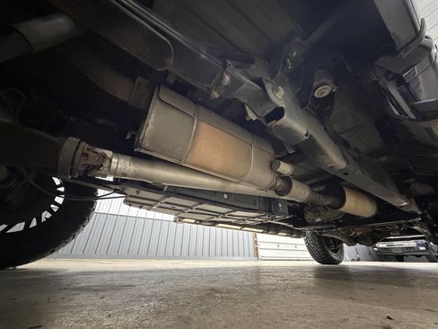 Used 2022 Ford F250 Lariat w/ Chrome Package image 61