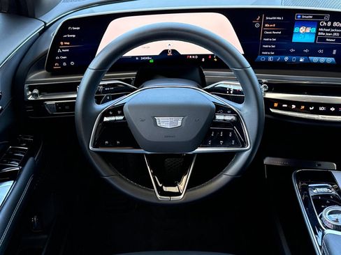 Used 2024 Cadillac Lyriq Tech RWD image 22