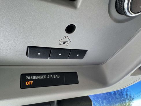 Used 2019 GMC Yukon XL Denali w/ Open Road Package image 31