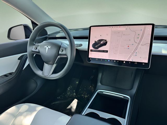 Used 2022 Tesla Model Y Long Range AWD/4WD image 7