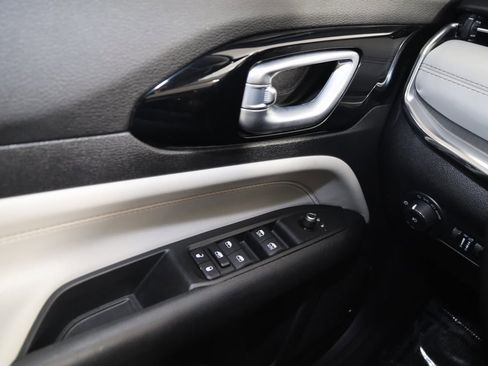 Used 2022 Jeep Compass Limited image 30