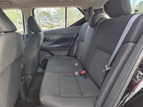 Certified 2025 Nissan Kicks Play S image 15